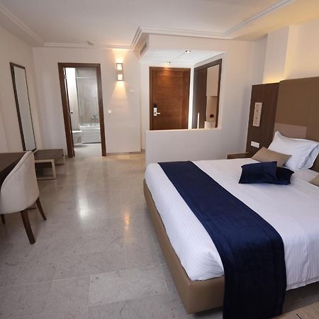 Hotel Lescure Business And Spa Megrine Bagian luar foto