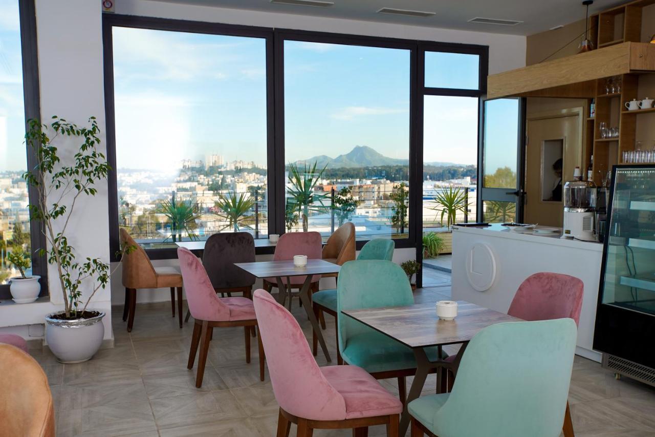 Hotel Lescure Business And Spa Megrine Bagian luar foto