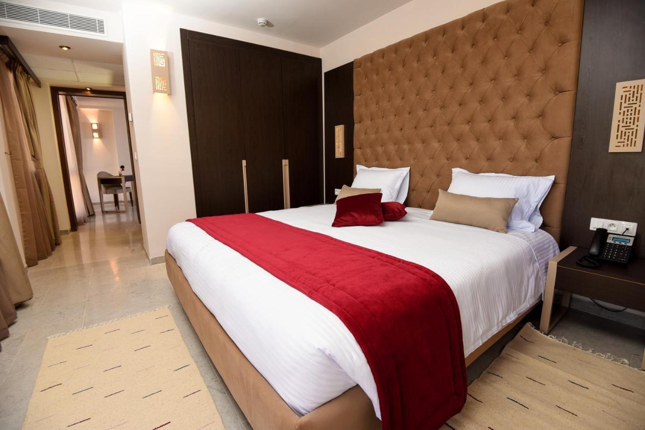 Hotel Lescure Business And Spa Megrine Bagian luar foto