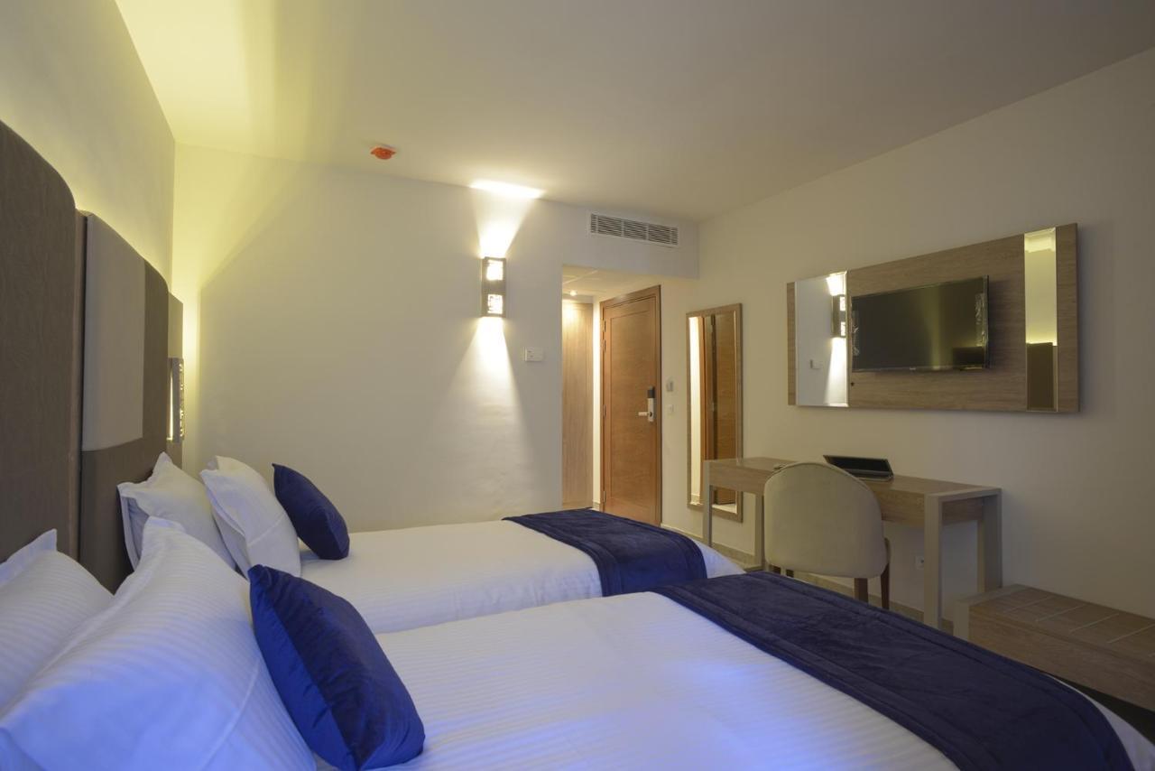 Hotel Lescure Business And Spa Megrine Bagian luar foto