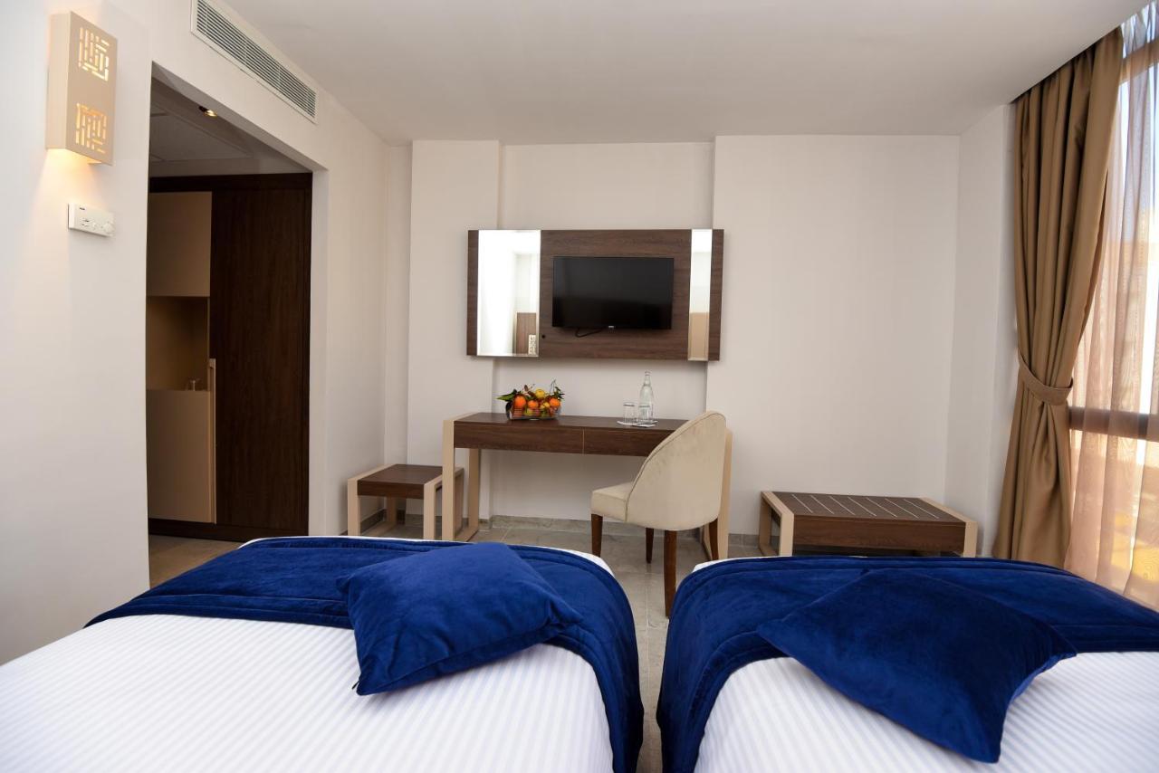 Hotel Lescure Business And Spa Megrine Bagian luar foto