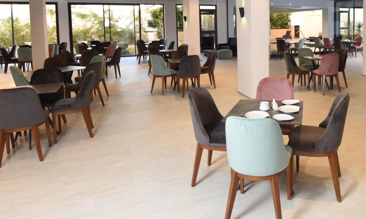 Hotel Lescure Business And Spa Megrine Bagian luar foto