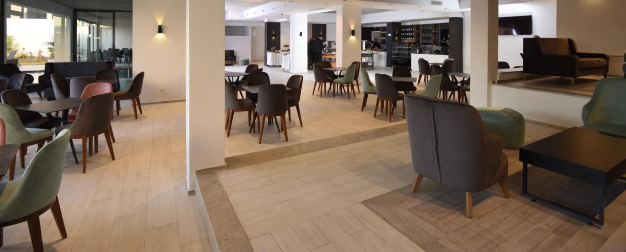 Hotel Lescure Business And Spa Megrine Bagian luar foto